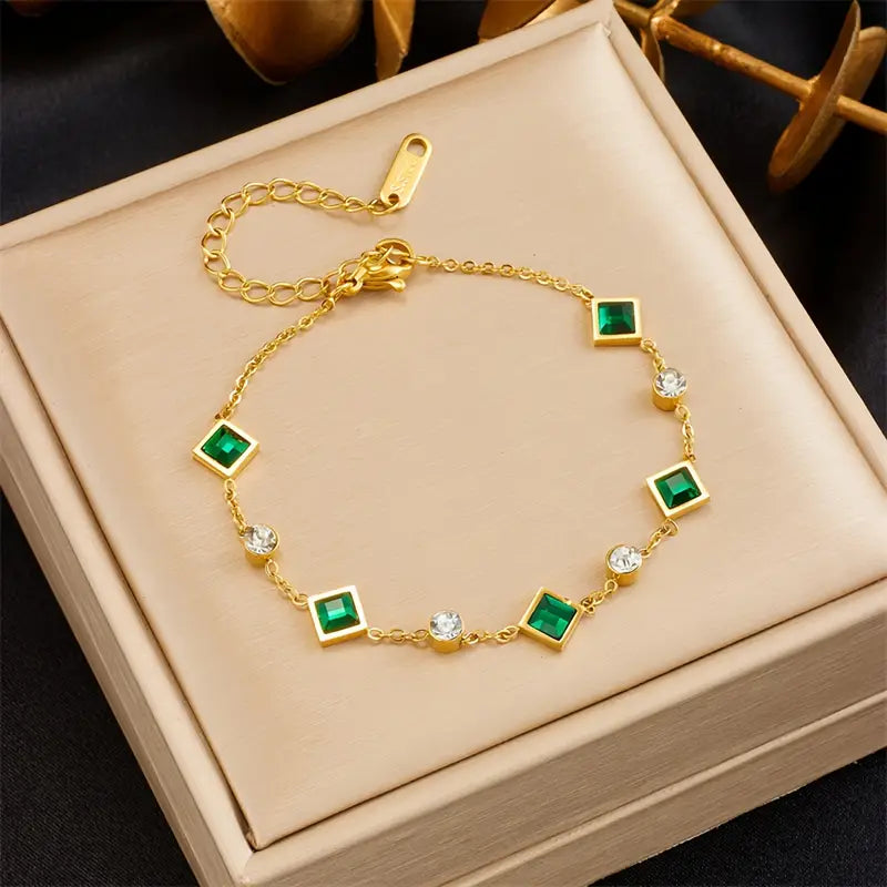 Amelisse Glenwyn Bracelet | Gold by Rose & Oliver - product image 2