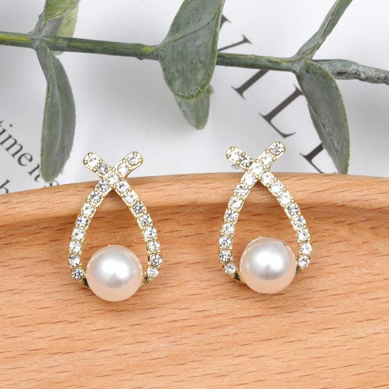 Pearl earrings with glitter by Rose & Oliver - product image 4